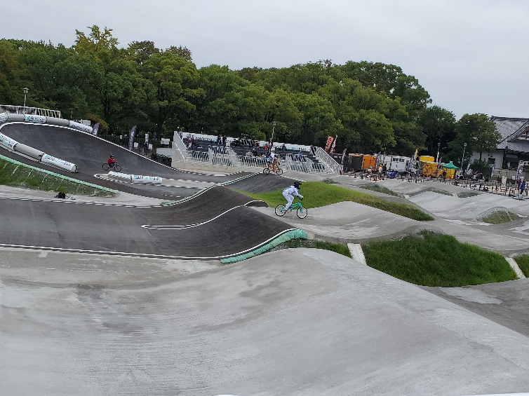 【会社近くの新スポット紹介】名古屋けいりん場にBMXコースが誕生! 画像